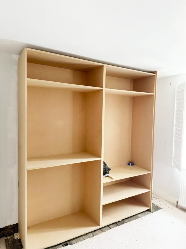 Joining units, Aligning and securing both wardrobe sections side by side